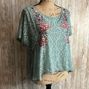3/$15 ☮️ Xhilaration Oversized Lace Embroidered Crop Top